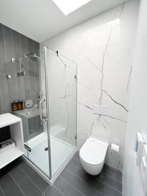 New Beautiful Modern One Bedroom Apt In Brooklyn At Rem-Casa Nueva York Exterior foto